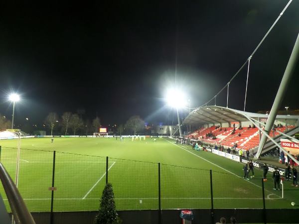 FC Emmen ontvangt Almere City, koploper Heracles naar Maastricht